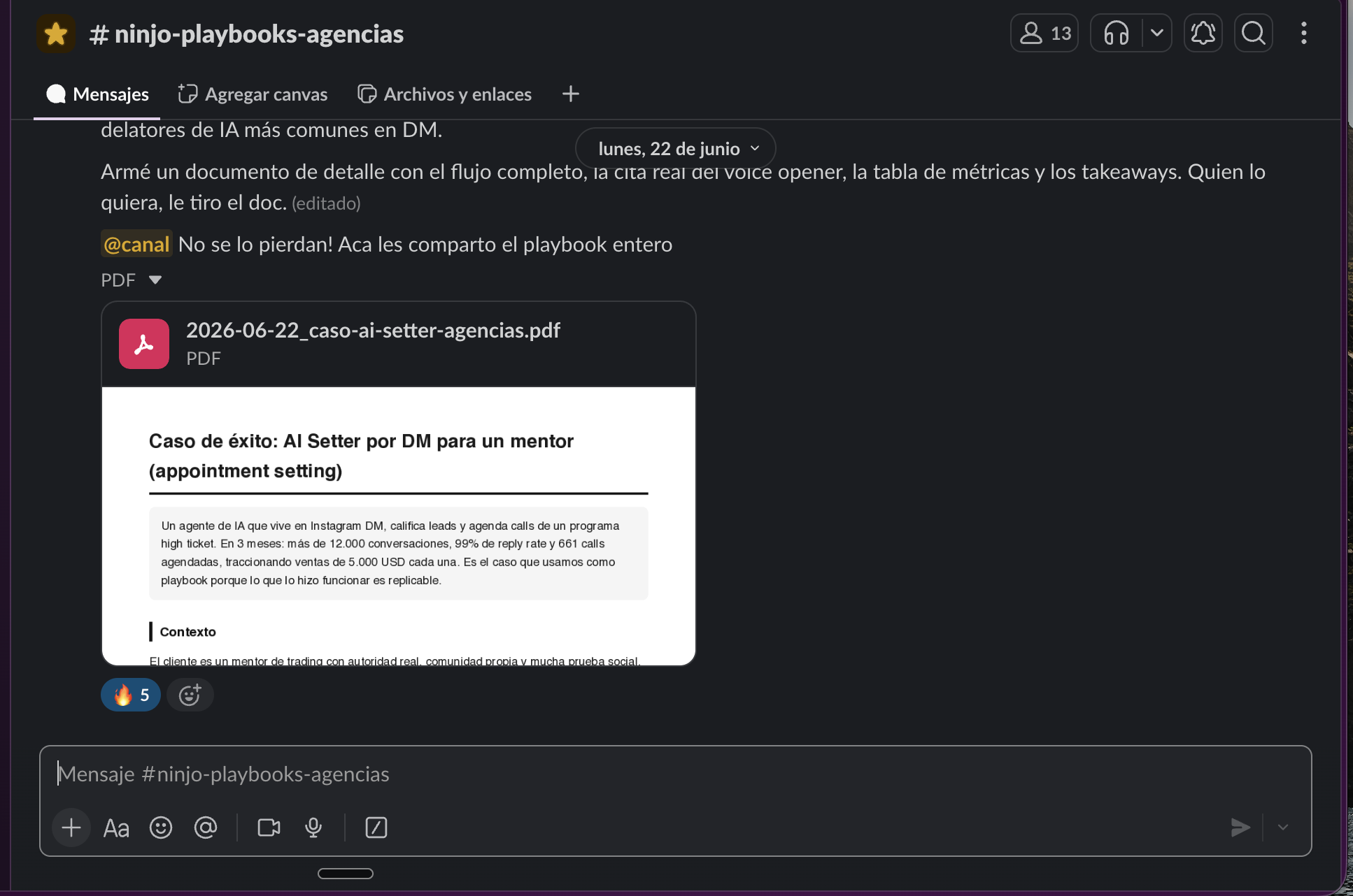 Canal de Slack con playbooks compartidos